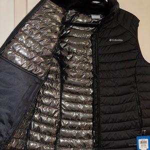 Columbia insulated vest, black. Size 2XL